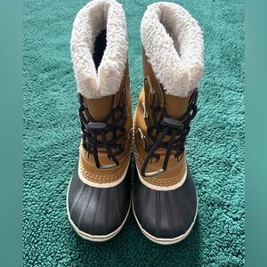 Sorel Youth Caribou Tan and Black Winter Boots